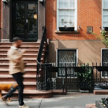 Outsite Chelsea Hotel